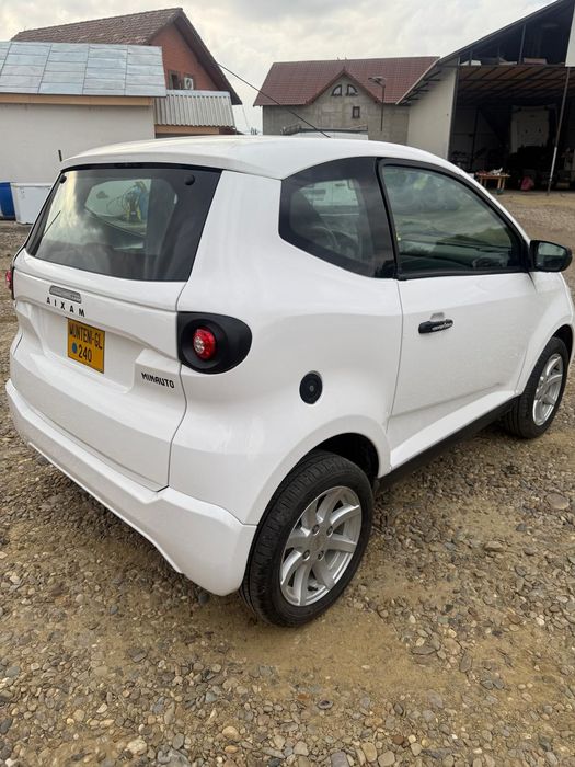 Aixiam miniauto ( masina 16 ani)