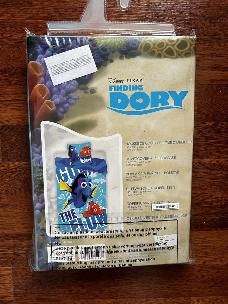 Nou! Lenjerie pat Disney Dory din Finding Nemo. 140 x 200. + 63 x 63