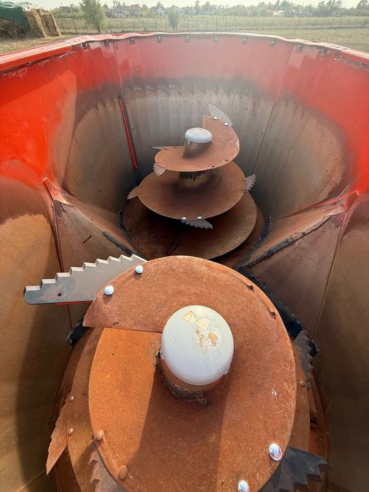 Remorca tehnologica Kuhn