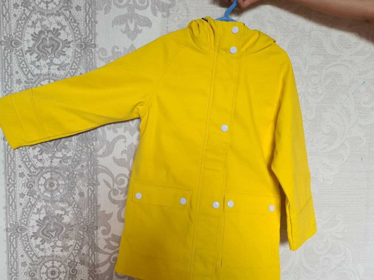 Желтая куртка-дождевик для девочек 5-6 лет