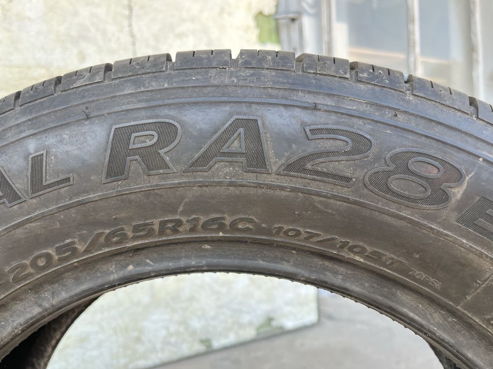 4 бр. гуми за бус 205/65/16C Hankook 6-7 mm DOT 2916