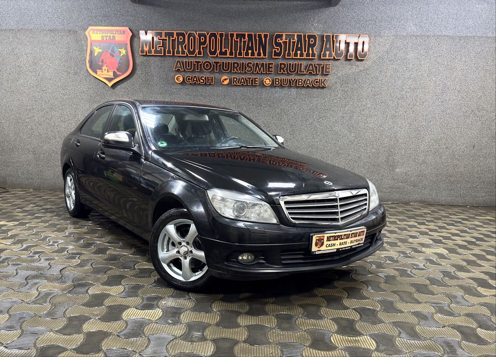 Mercedes-Benz C220  GARANTIE •Rate Fixe - Avans O%