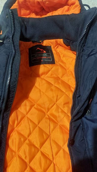 Vând geaca bărbați mărimea s