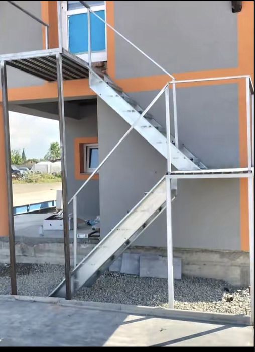 Scara zincata galvanizata la comanda