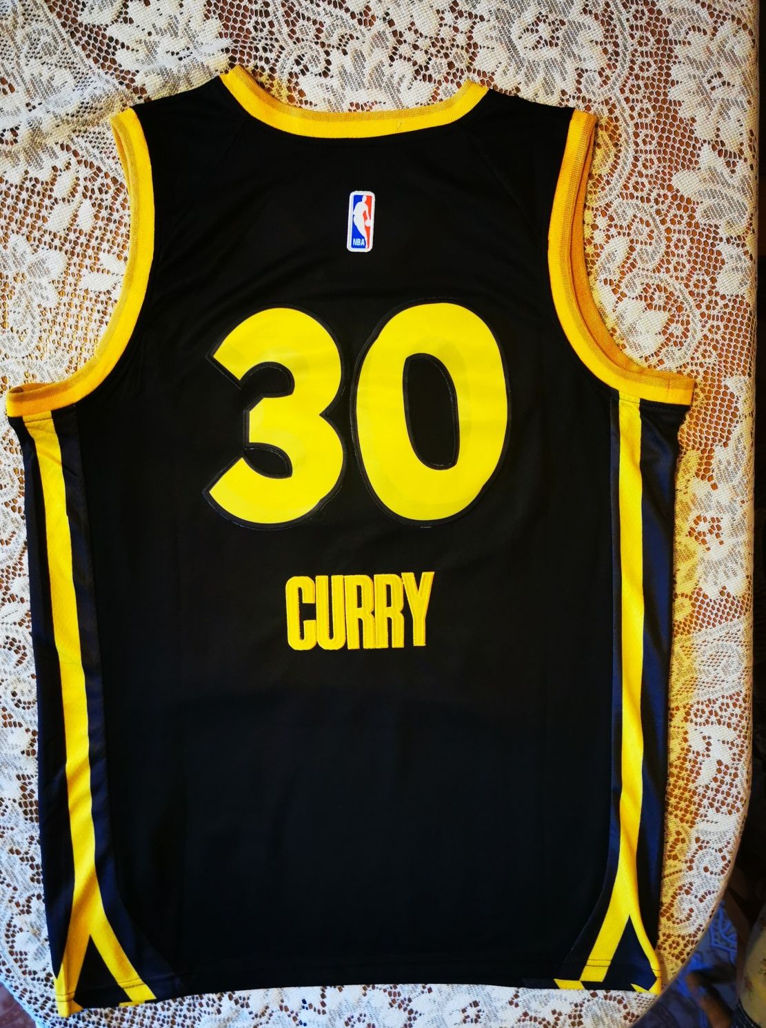 Maieu de baschet cu Stephen Curry 2024 (pe stoc)