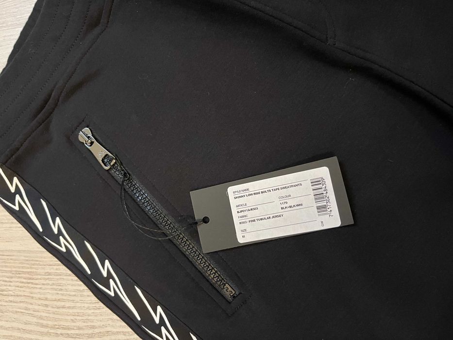 Neil Barrett pantaloni M, originali, retail 665 euro