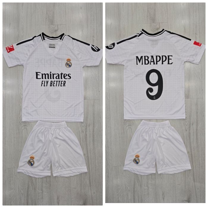 Tricou+pantaloni scurti de fotbal pt copii