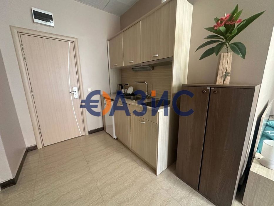 Продава се Едностаен апартамент в к.к. Слънчев бряг - 48 кв.м за 1040 €/кв.м - Снимка #8