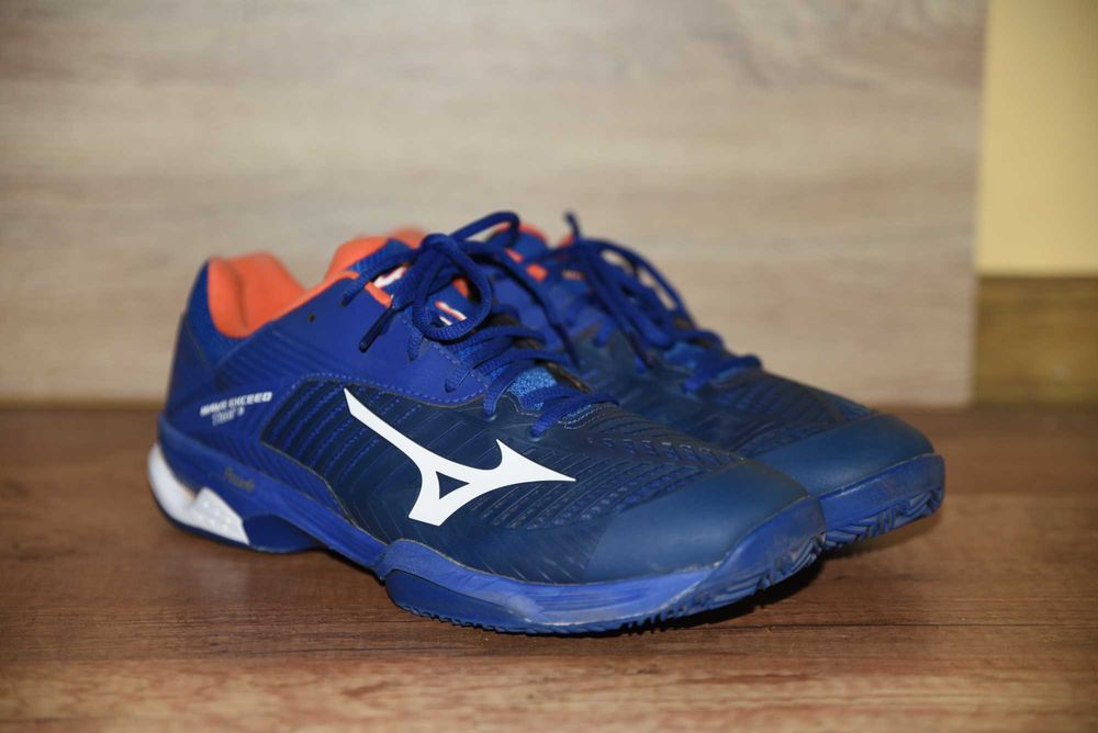 Mizuno оригинални маратонки 44 номер,