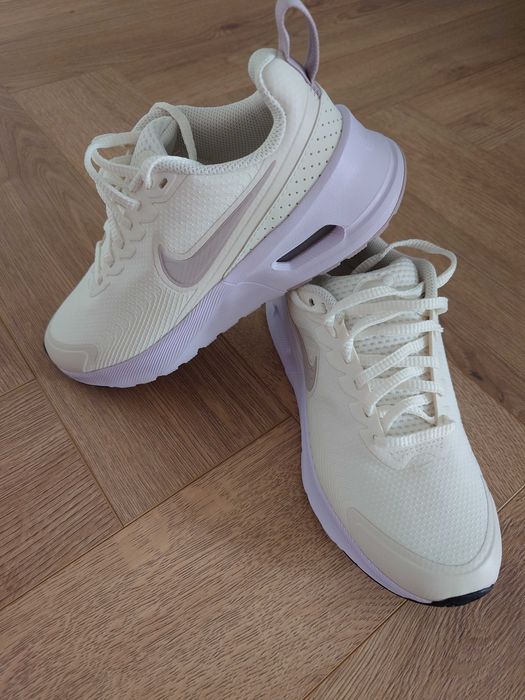 Маратонки NIKE air max