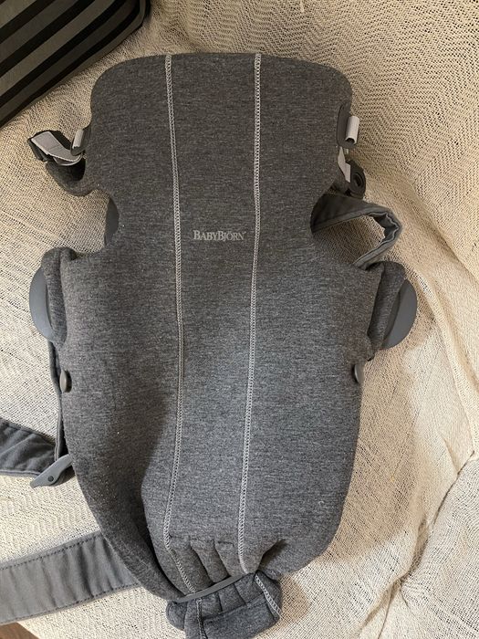 Marsupiu bebeluși anatomic Mini BabyBjorn
