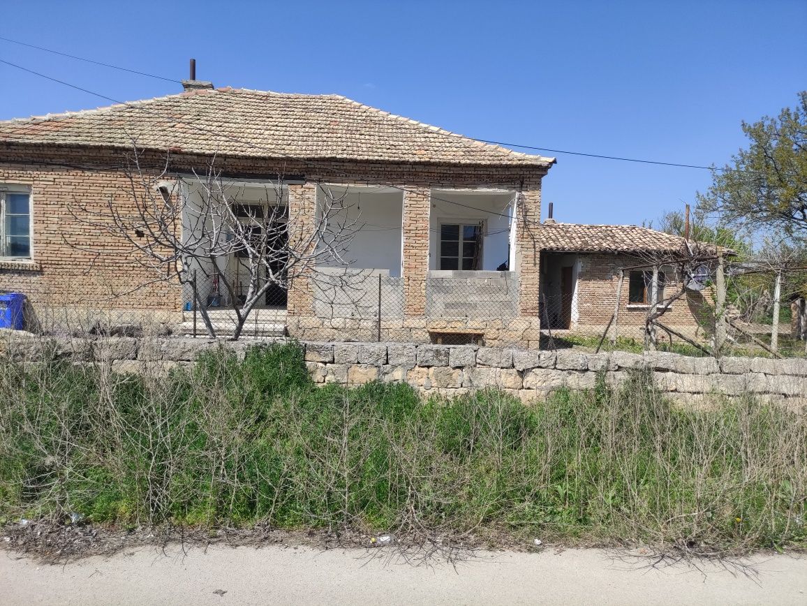 Къща в село Белоградец