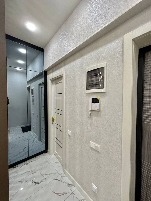 Ойбек метро 2-комн  новостройка Габус