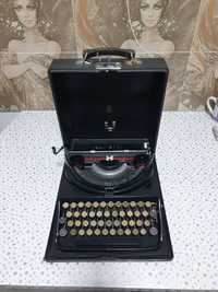 Mașină de scris vintage Olivetti ICO 1930