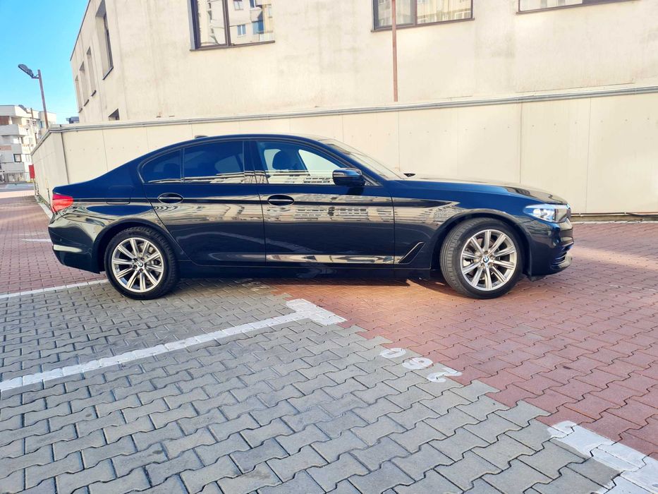 BMW 520d xDrive. Hybrid. Sport Line.
