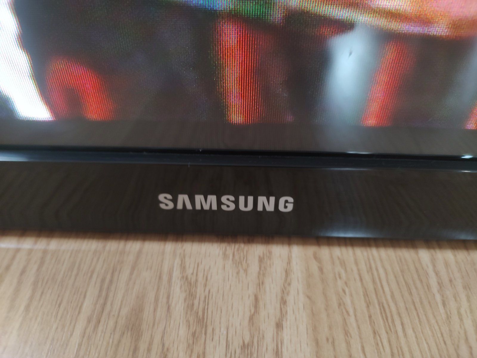 Samsung -42инча ,,Full HD