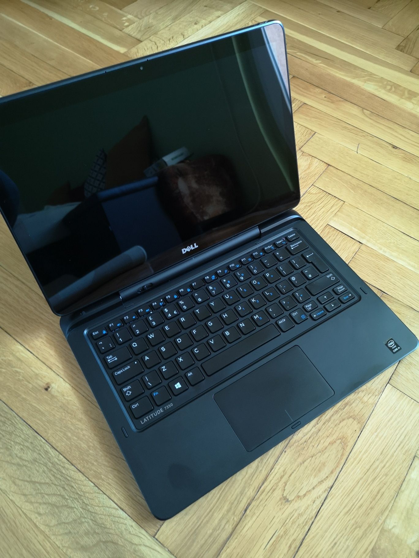 Лаптоп Dell Latitude 7350 / ssd
