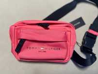 Нова! Чанта за кръста Tommy Hilfiger