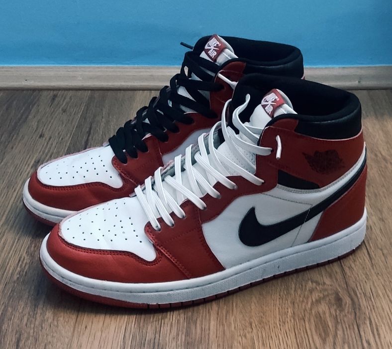 Vând jordan 1 Retro "Chicago"