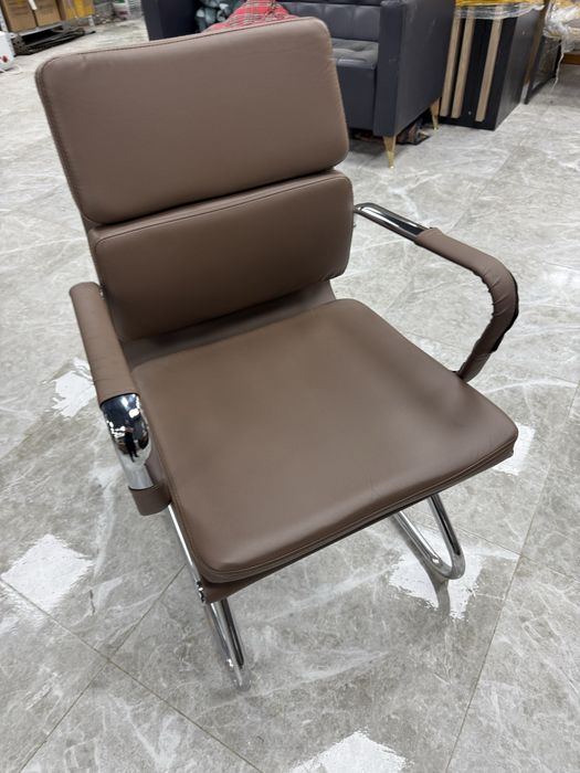 Кресло офисное в хорошем состояние