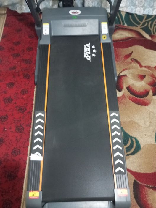 Yugurish yo'lakchasi беговая дорожка