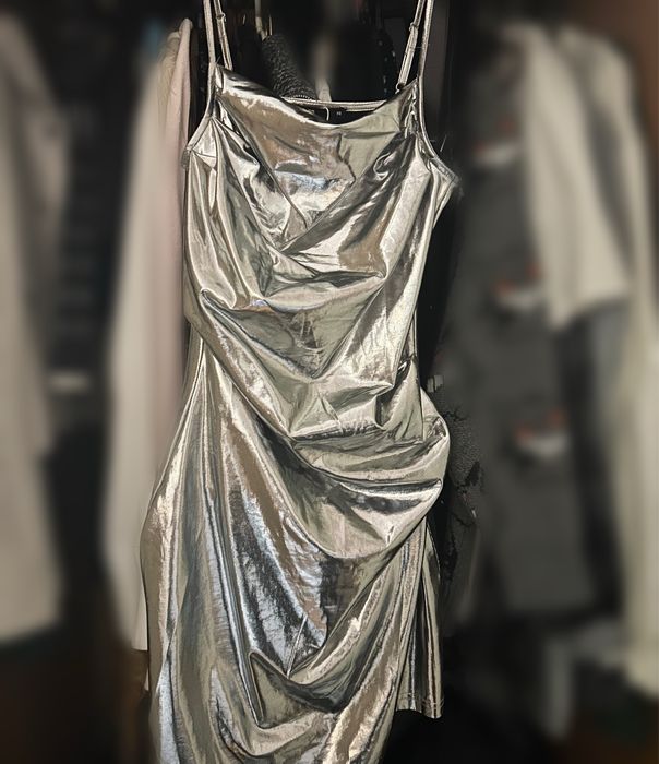 Рокля Cropp XS размер