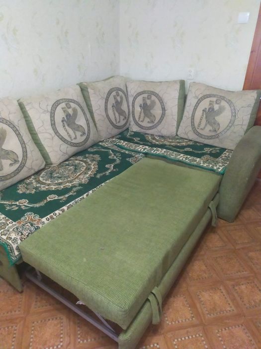 Диван даром самог