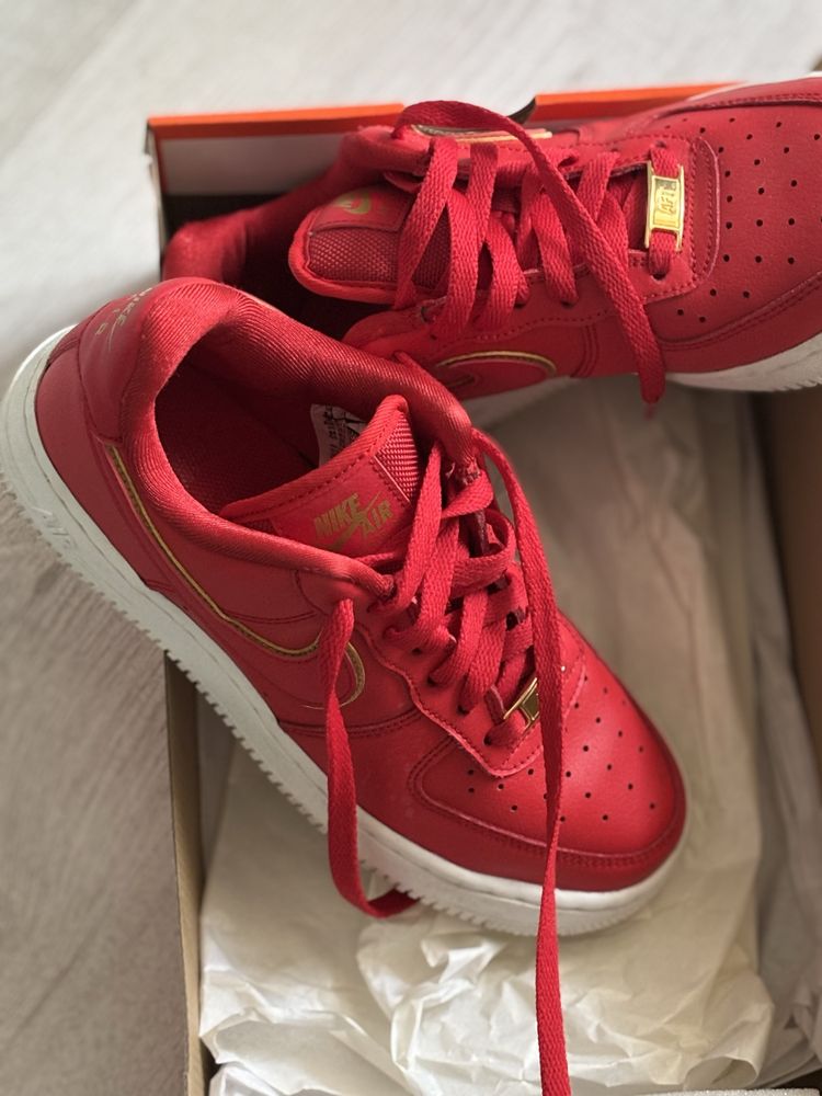 Обувки Nike Air - спортни обувки