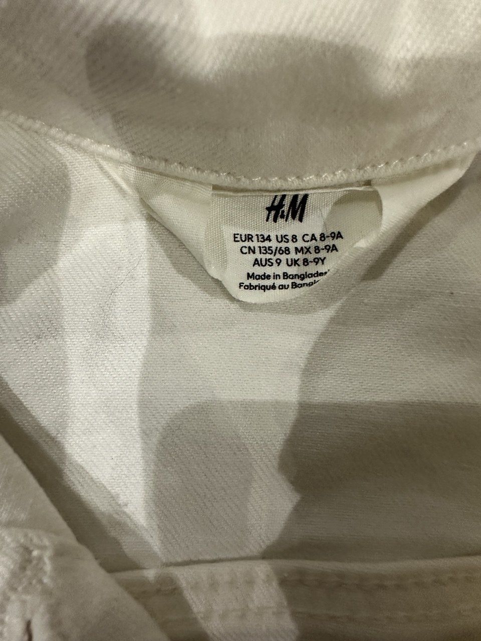 Джинсовая куртка H&M на 7-9  лет