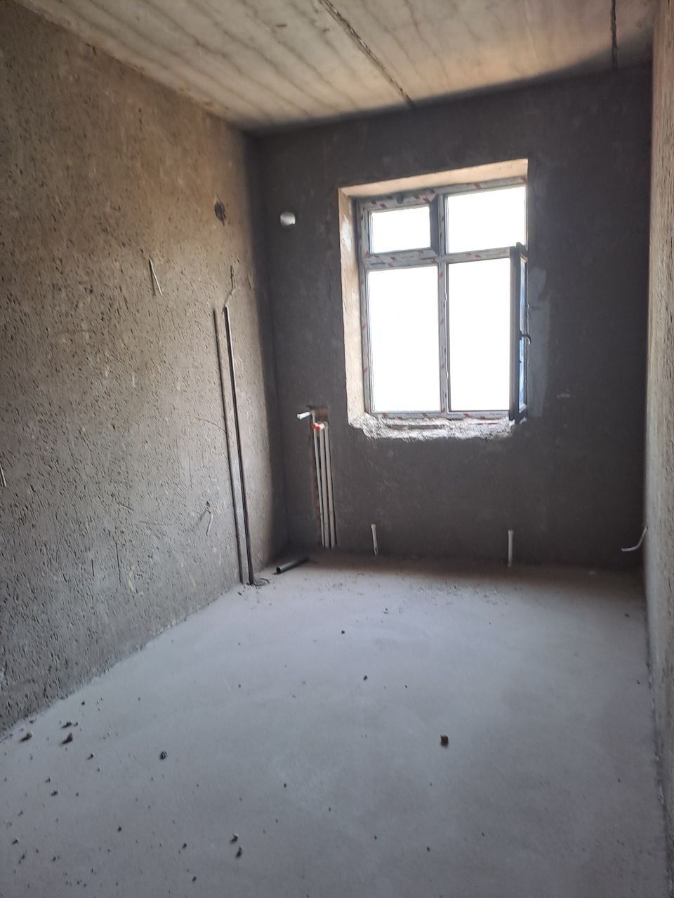 Yangi qurilgan domlardan kvartira sotiladi