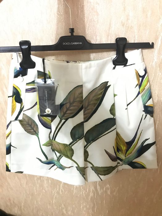 Женские шорты Atos Lombardini Италия новые