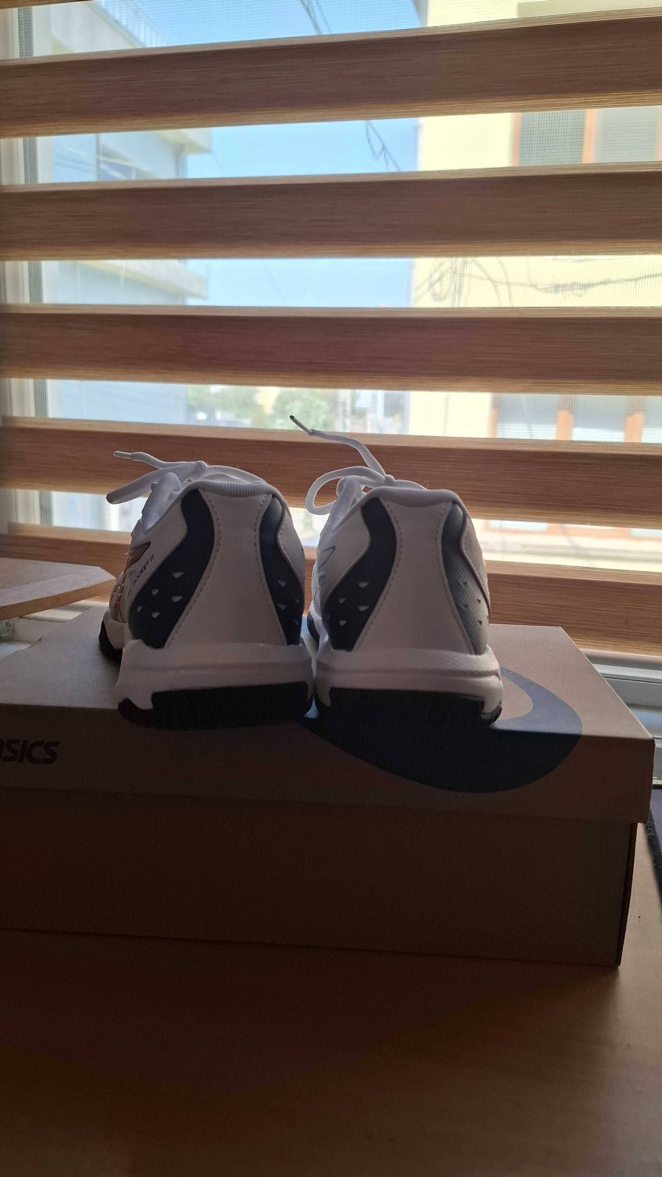 ASICS gel-rocket 11