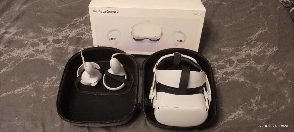 VR Oculus Quest 2 в отличном состоянии.