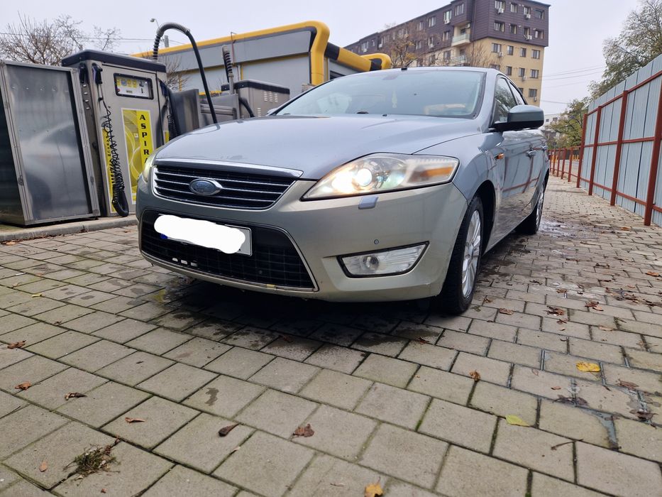 Vând sau schimb Ford Mondeo