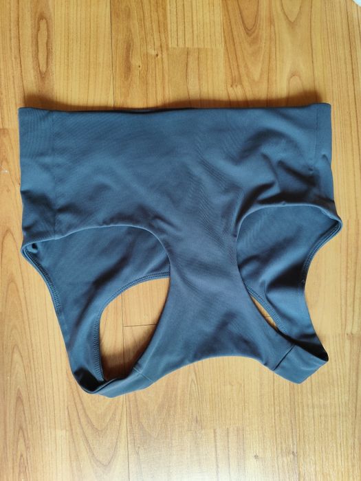 H&M bustiera sport damă