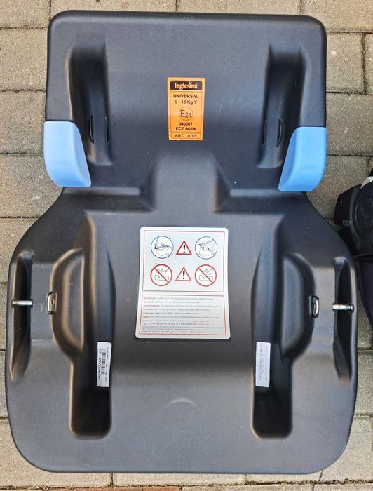Scaun auto bebeluș Inglesina 0-13 kg, în stare foarte bună