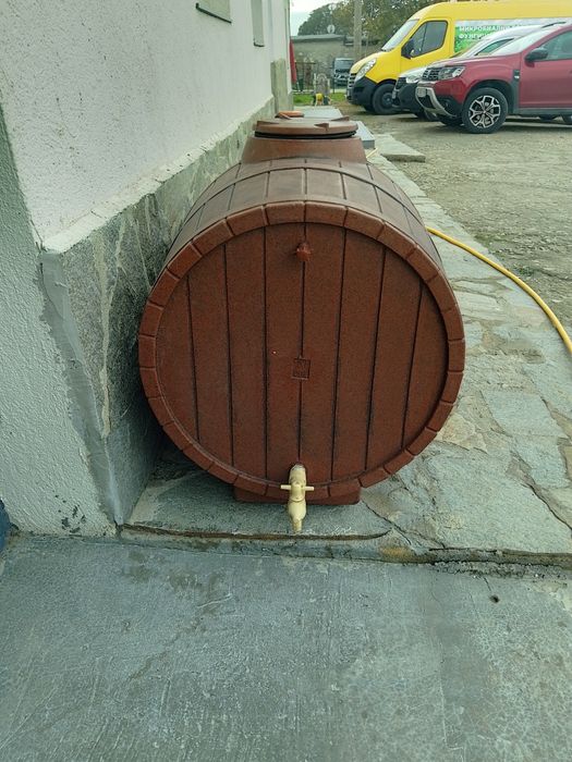 Пластмасово буре