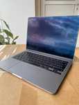 MacBook Air M2 silver