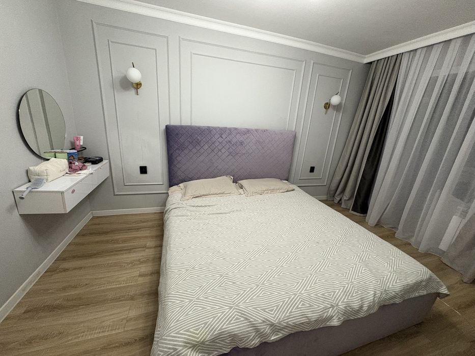 Кровать двуспальная 180/200