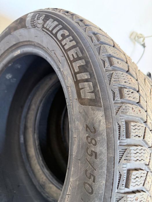 Продам шины зимнее Michelin