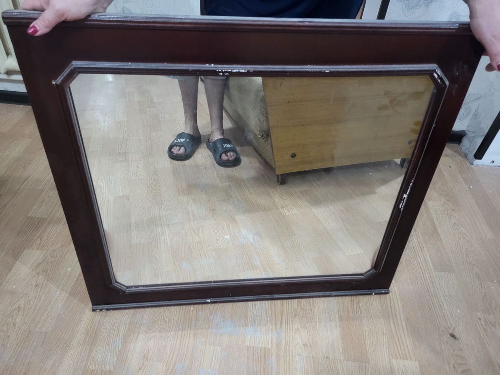 Зеркало продается срочно