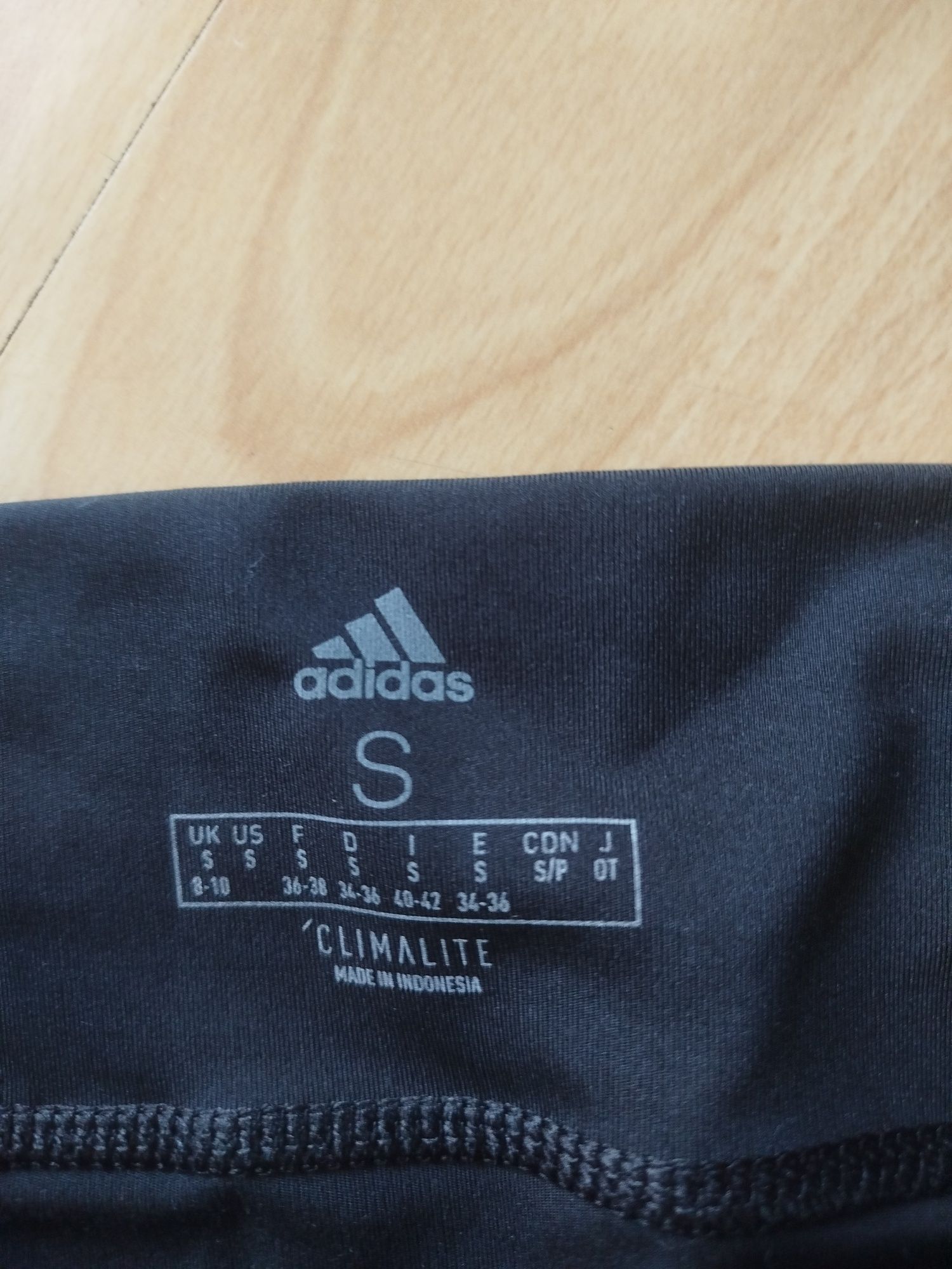 Потник  PUMA.Спортна блуза NIKE. Клин ADIDAS.
