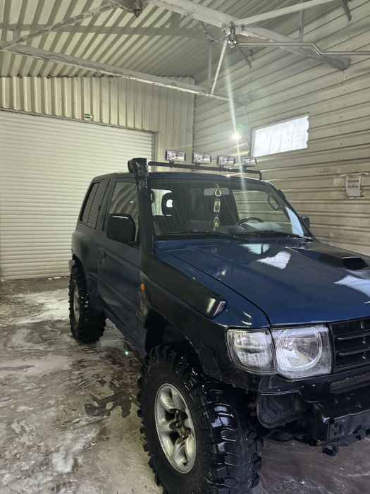 Mitsubishi Pajero Mk2