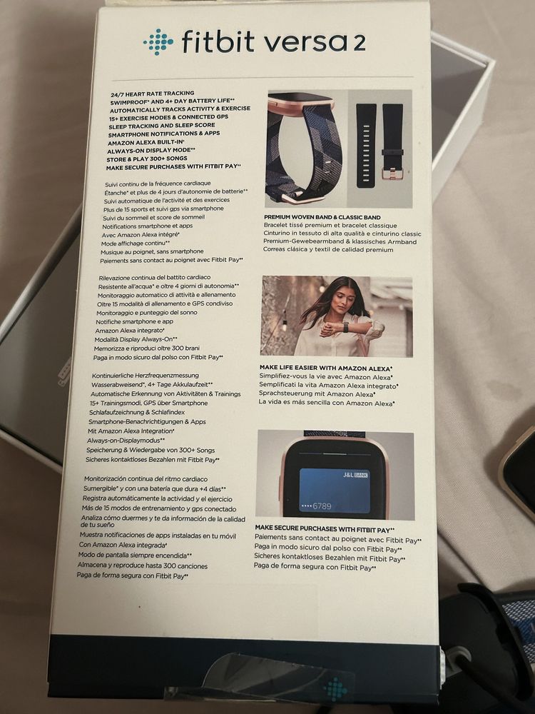 Fitbit versa 2 special edition с две каишки
