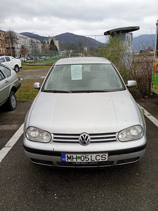 Vand VW Golf 4 1.4 benzina