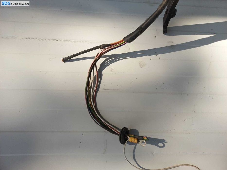 Cui Carlig Remorcare Tractare cu Instalatie Electrica Volkswagen Tiguan 2011 - 2015 [L1482]