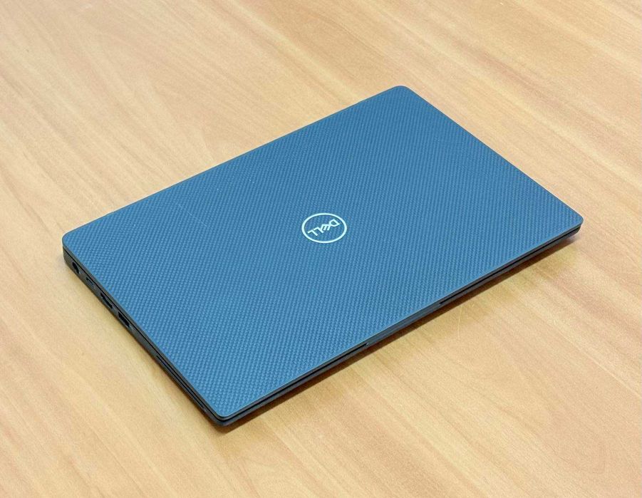 Core i5-8365U / 8GB RAM / 256GB SSD/ 13.3" FHD IPS /Dell Latitude 7300