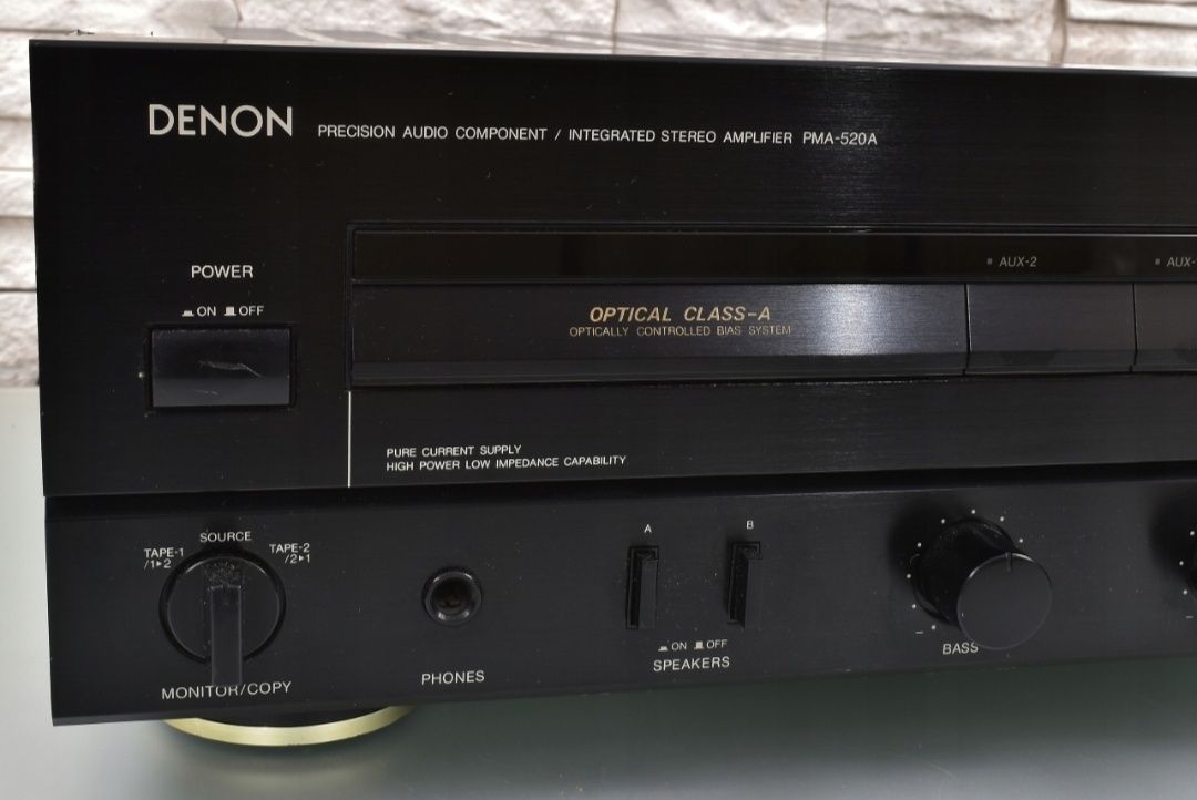 Продавам стерео усилвател Denon PMA-520A