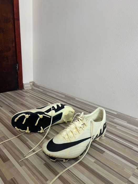 ЧЕРЕН ПЕТЪК Футболни бутонки Nike Air Zoom Mercurial Vapor 15.