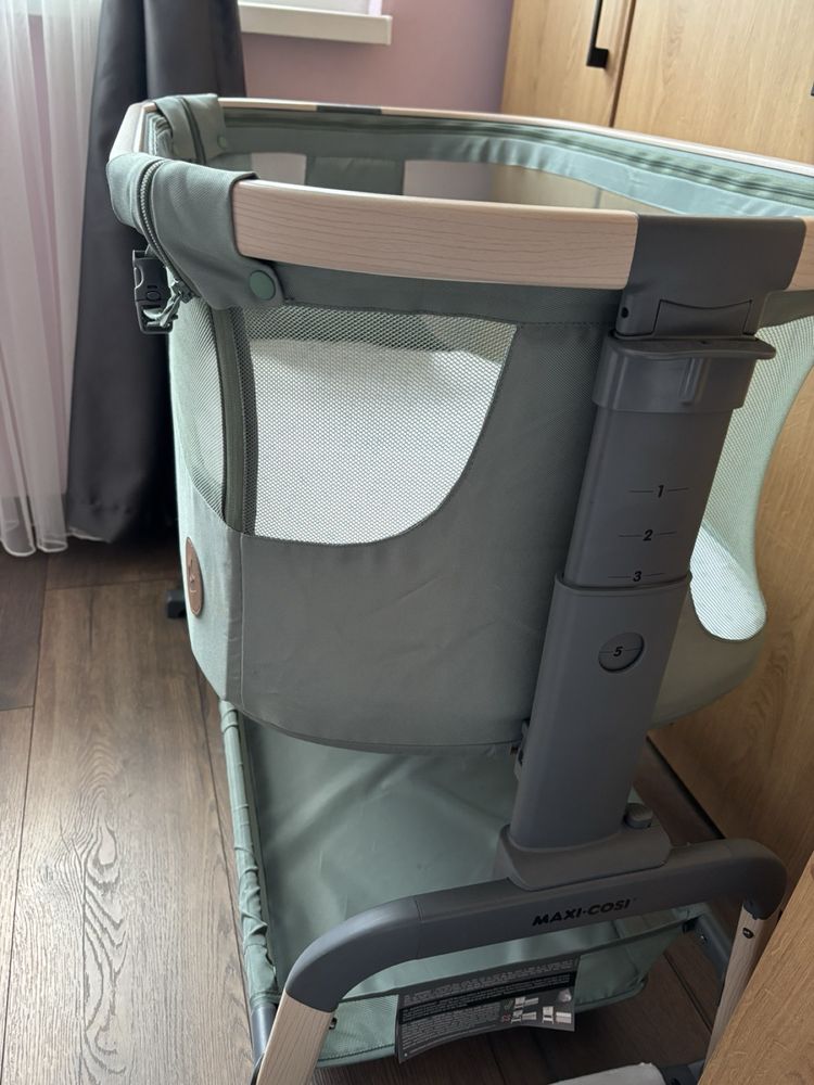 Maxi Cosi Iora Air Beyond Green Кошара next to me
